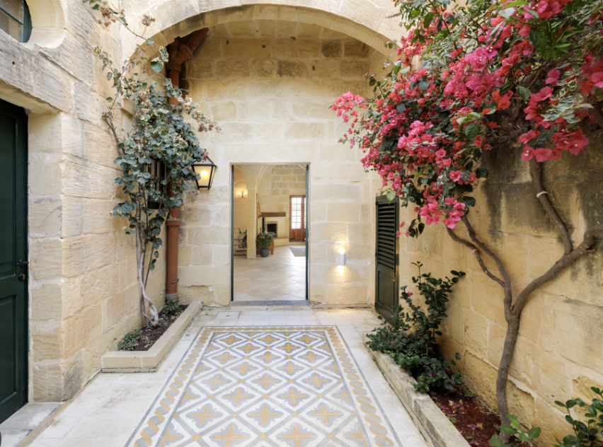 Gozo Courtyard Hideaway