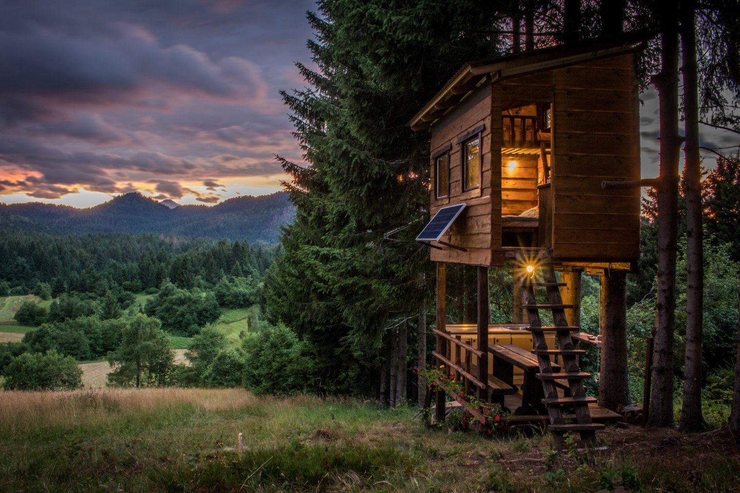 Gorski Lazi Treehouse